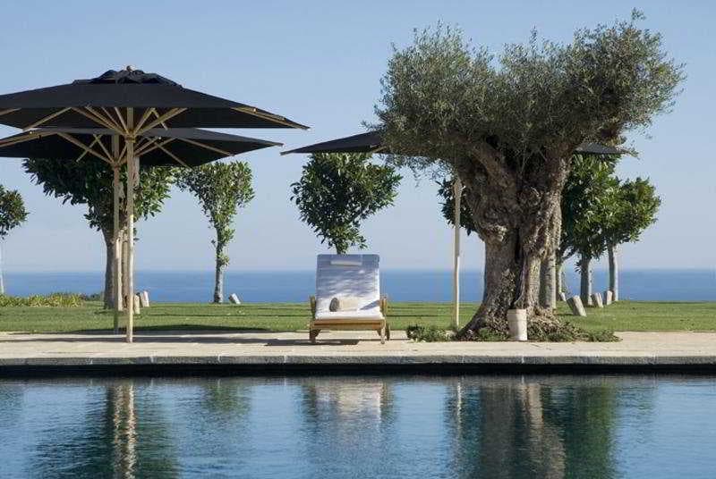 Beach club escape