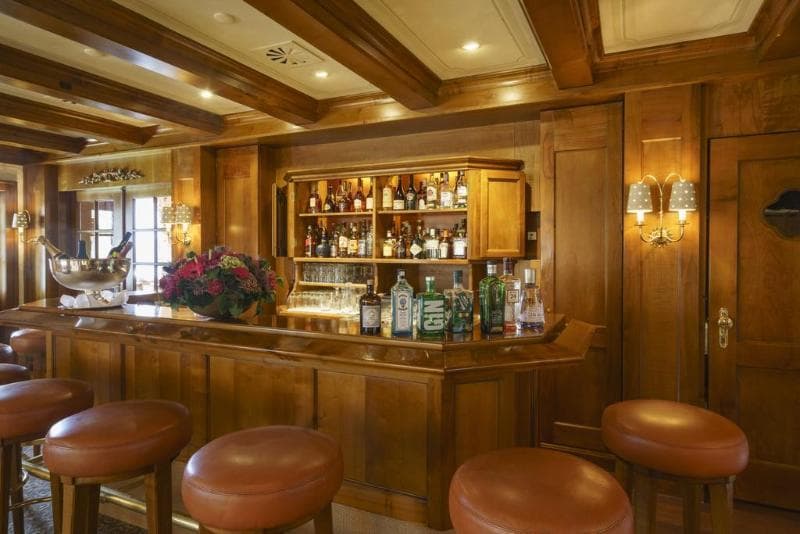 Anton's bar after skiing 