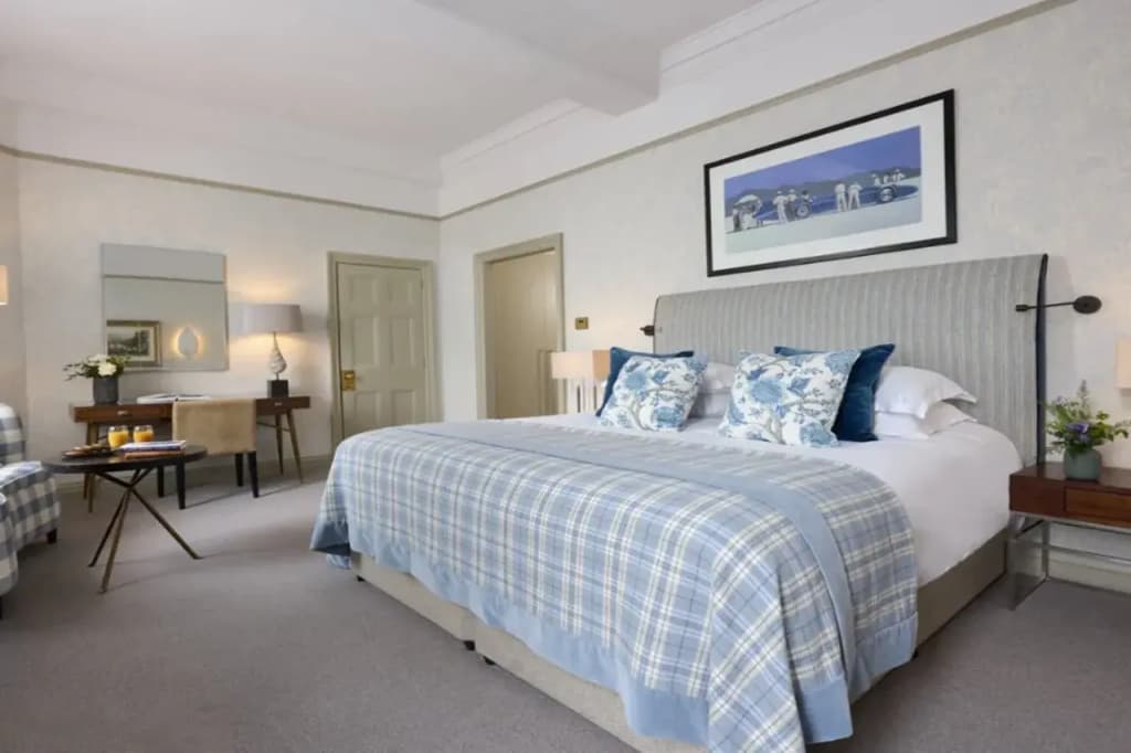 Classic Queen Room