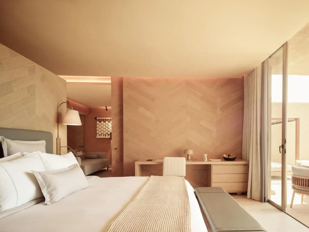Standard Double Suite with Extra Bed