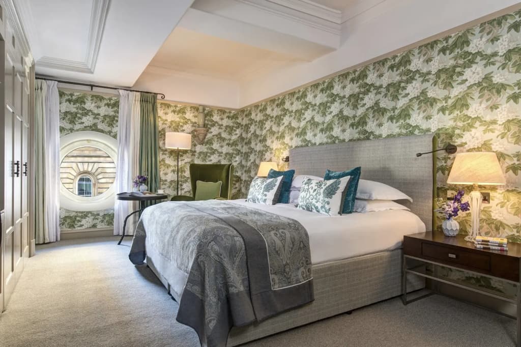 Executive King Room