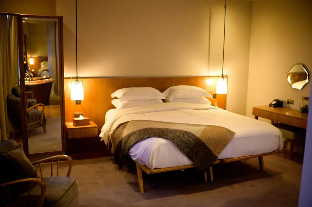Standard Double room with street view (full double bed)