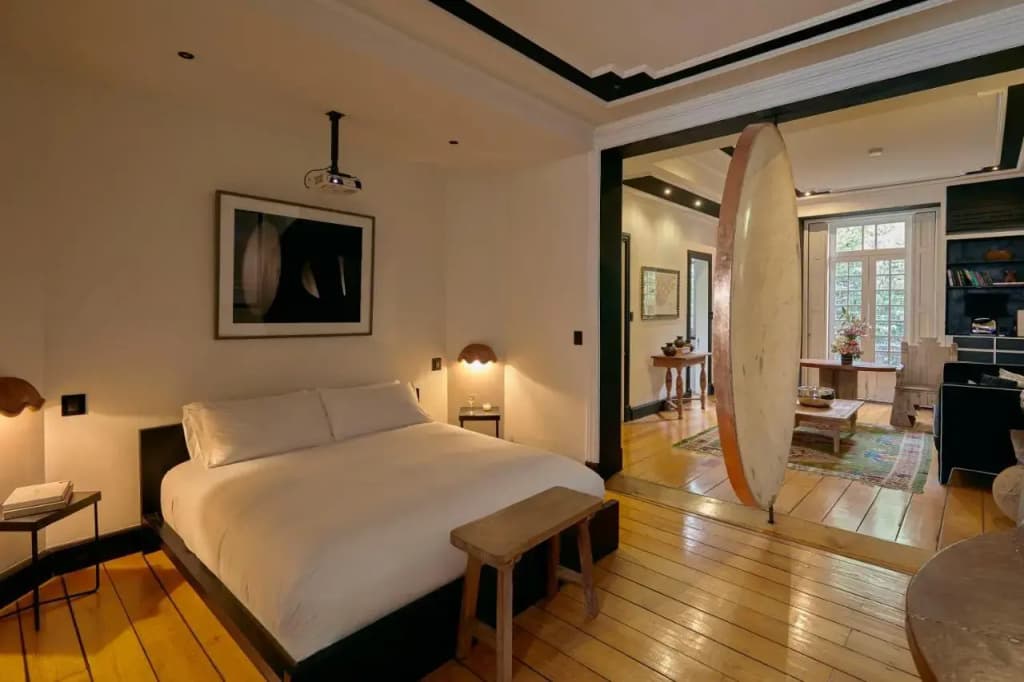 La Valise Hotel