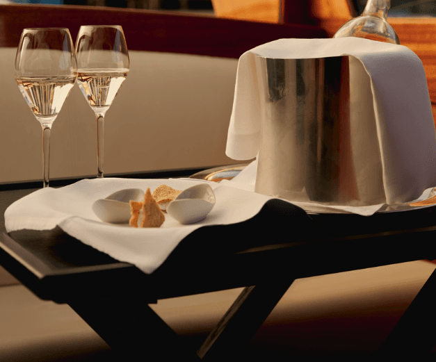 Aperitivo afloat